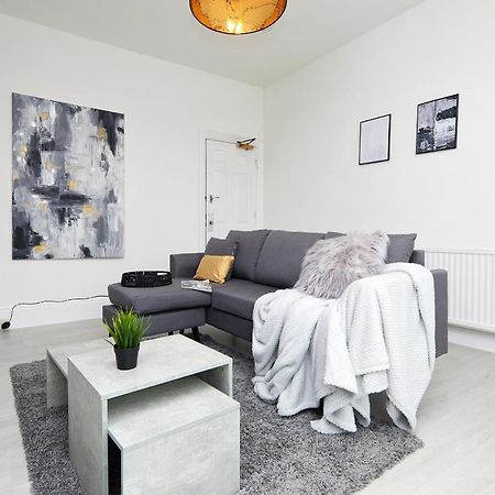 Your Sheffield Stays - Spacious 5 Bedroom House Bagian luar foto