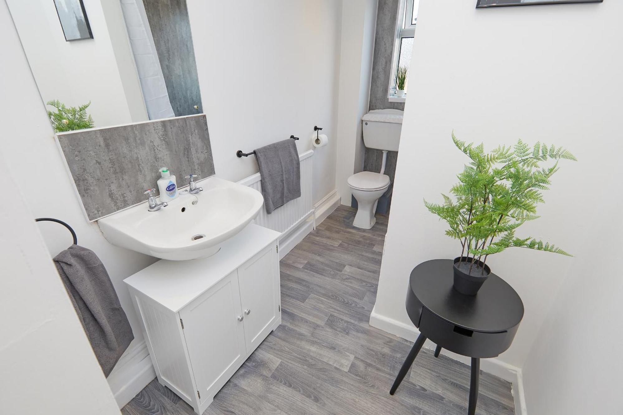 Your Sheffield Stays - Spacious 5 Bedroom House Ruang foto
